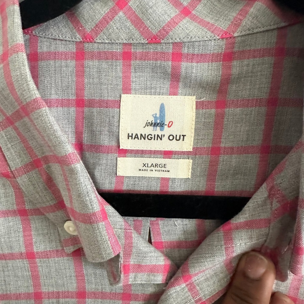Johnnie-O Hangin Out Mens XL Grey Pink Plaid Button Down Shirt Long Sleeve LS - Picture 2 of 6